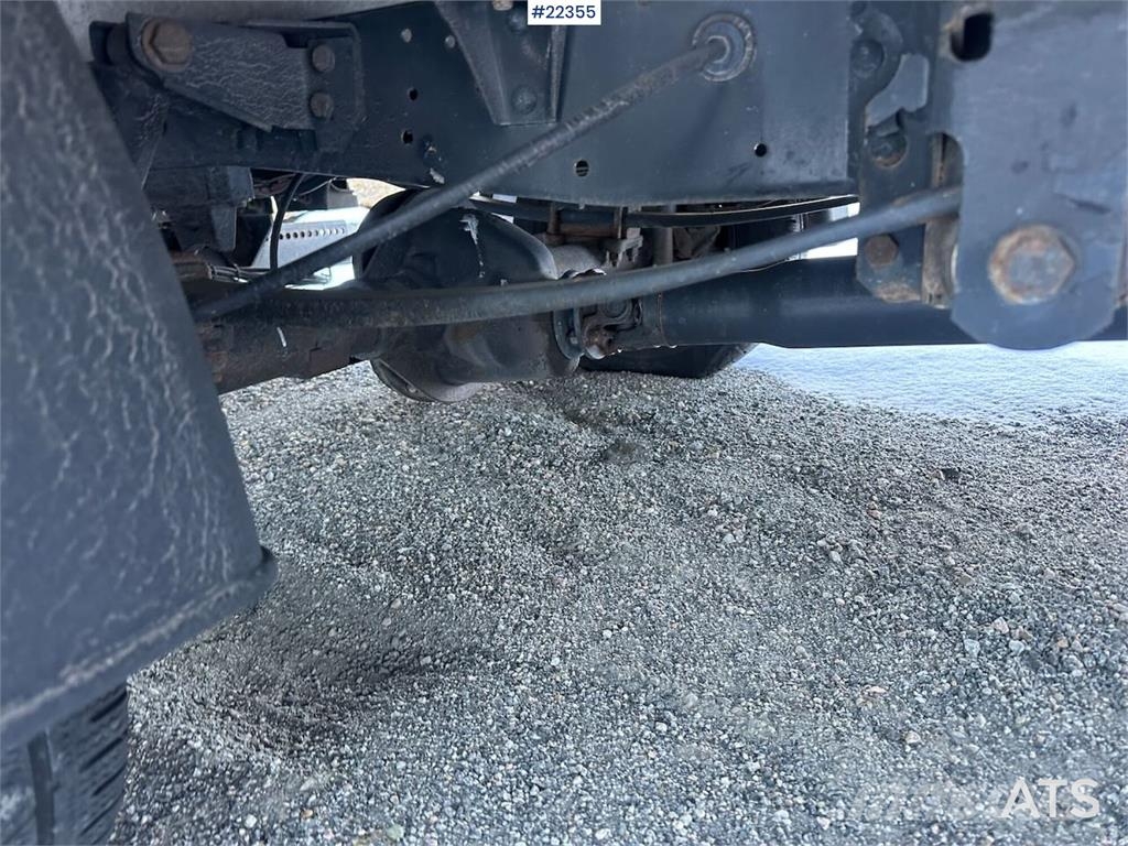 Iveco Daily box truck w/ lift and 2 sets of tires – Will Fast kasse