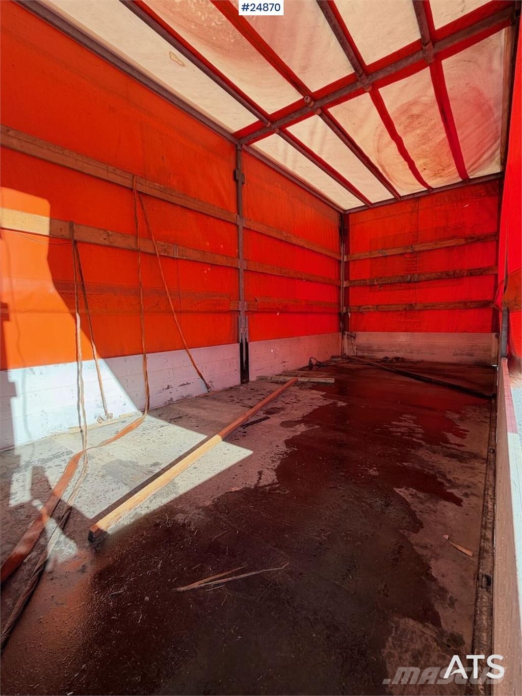 Iveco Eurocargo 4x2 Curtain-sided truck Kapellbil