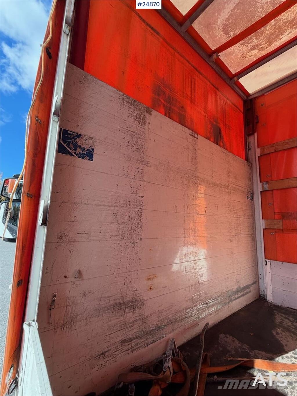 Iveco Eurocargo 4x2 Curtain-sided truck Kapellbil