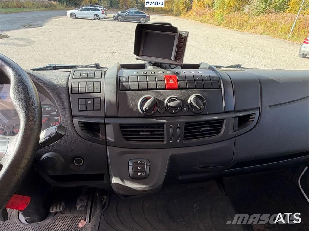 Iveco Eurocargo 4x2 Curtain-sided truck Kapellbil
