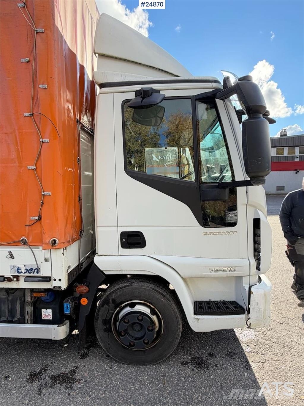 Iveco Eurocargo 4x2 Curtain-sided truck Kapellbil