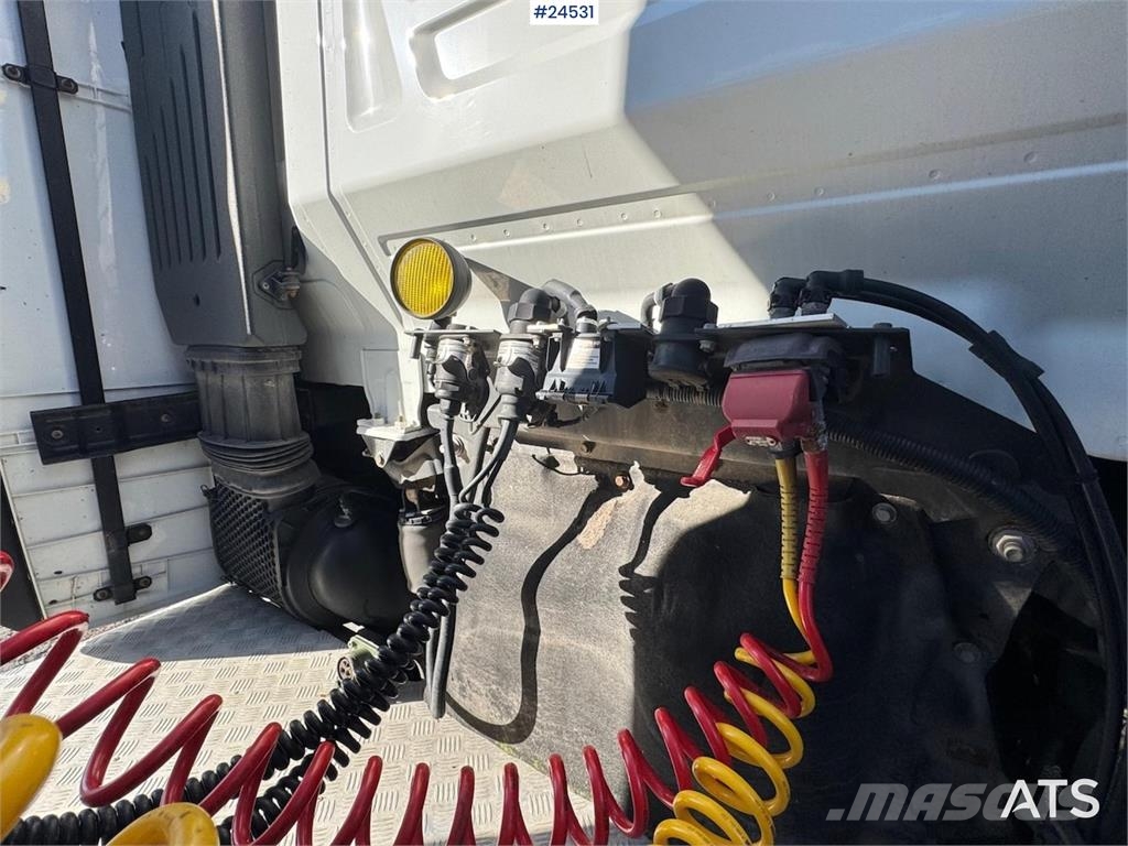 Iveco S-Way 570 6x2 Tractor Unit Truck Tractor Units