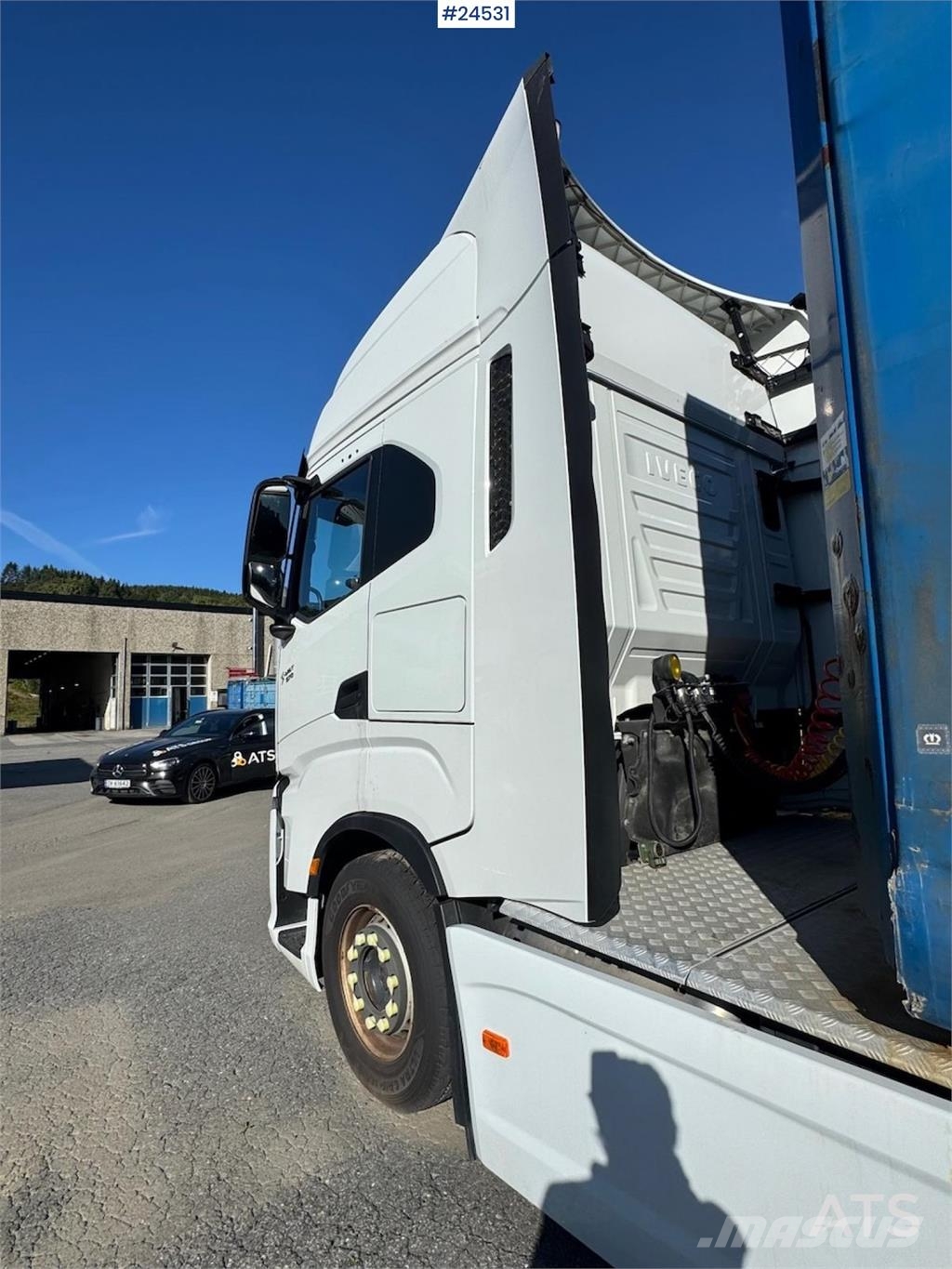 Iveco S-Way 570 6x2 Tractor Unit Truck Tractor Units