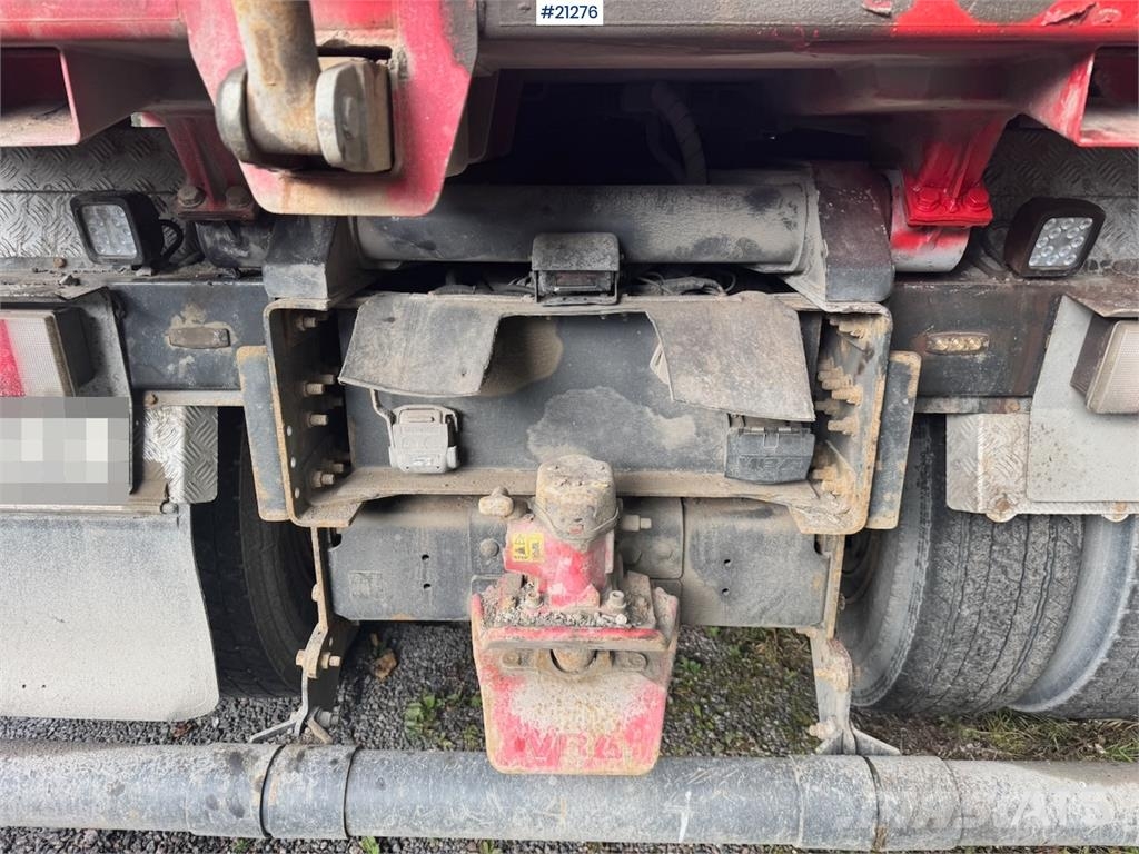 Iveco Trakker 500E6 6x4 Tipper. Tipper trucks