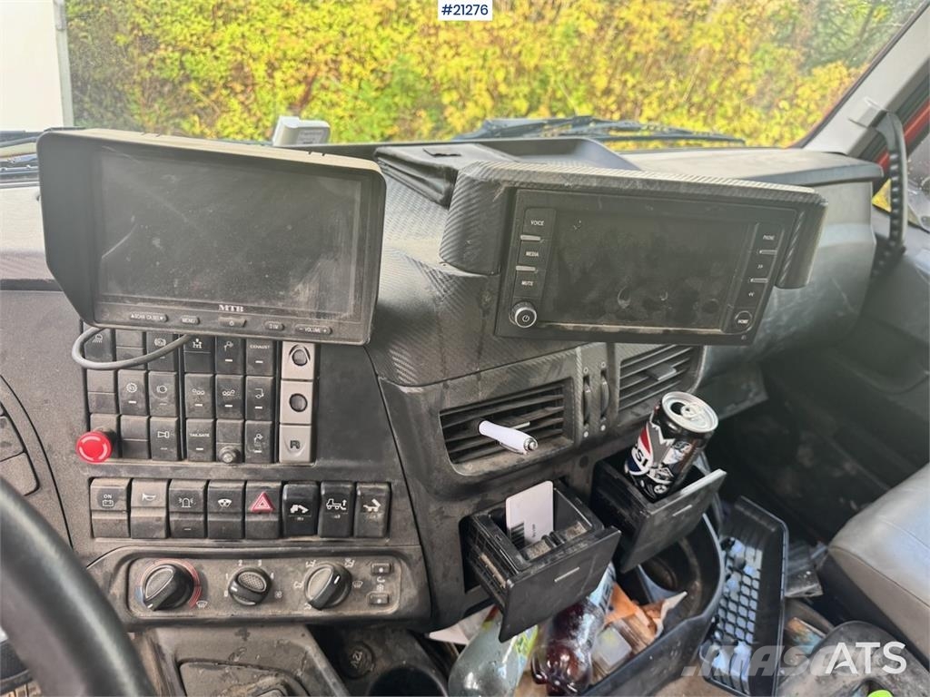 Iveco Trakker 500E6 6x4 Tipper. Tipper trucks