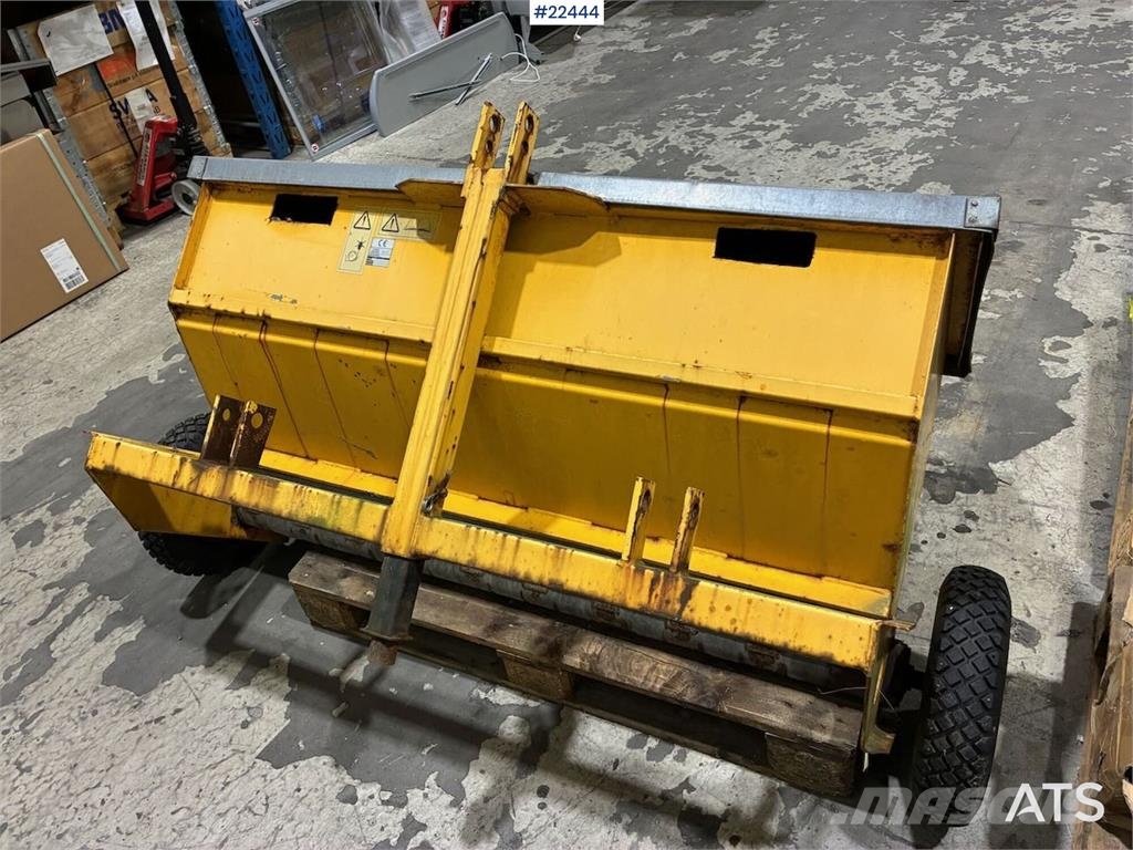 Jutul sand/salt spreader Sonstige Baumaschinen