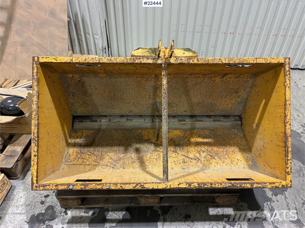 Jutul sand/salt spreader Sonstige Baumaschinen