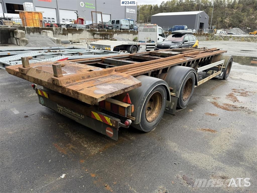 Kaupe 3 akslet hook trailer with tipper for sale as a re مقطورات لوادر