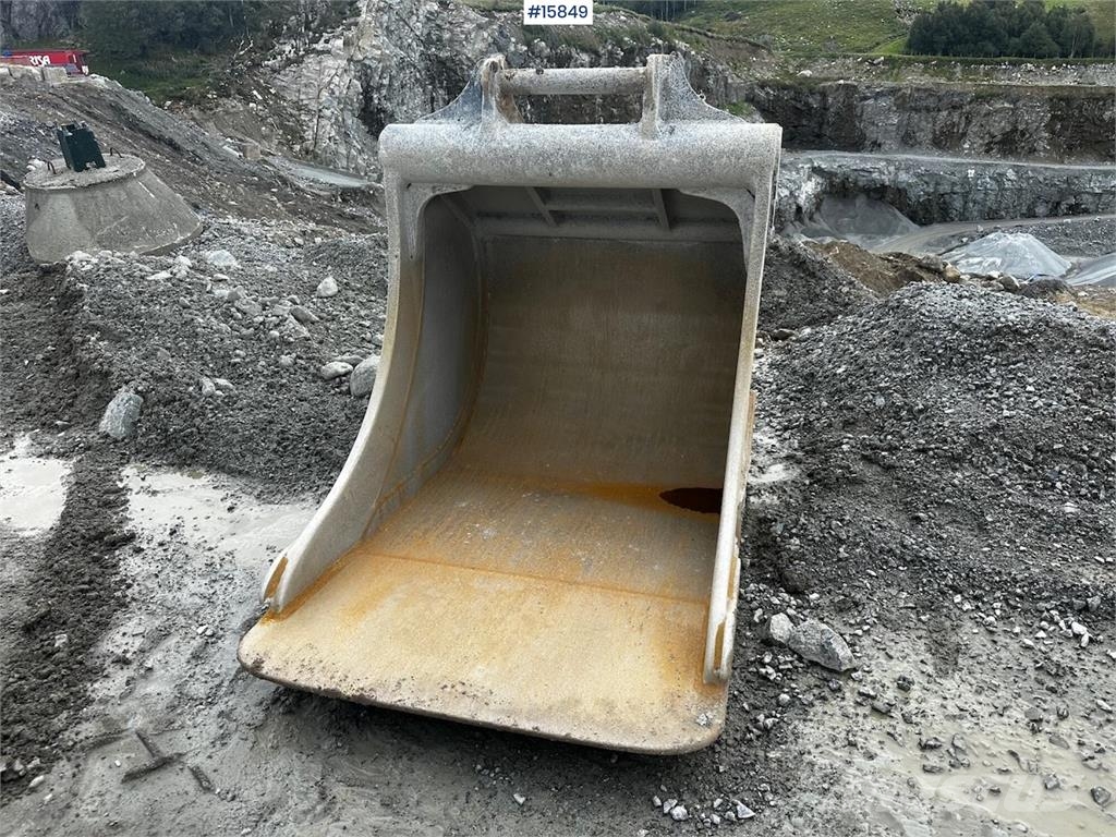 Klepp Mek Digging bucket w/ S70 attachment Lopaty