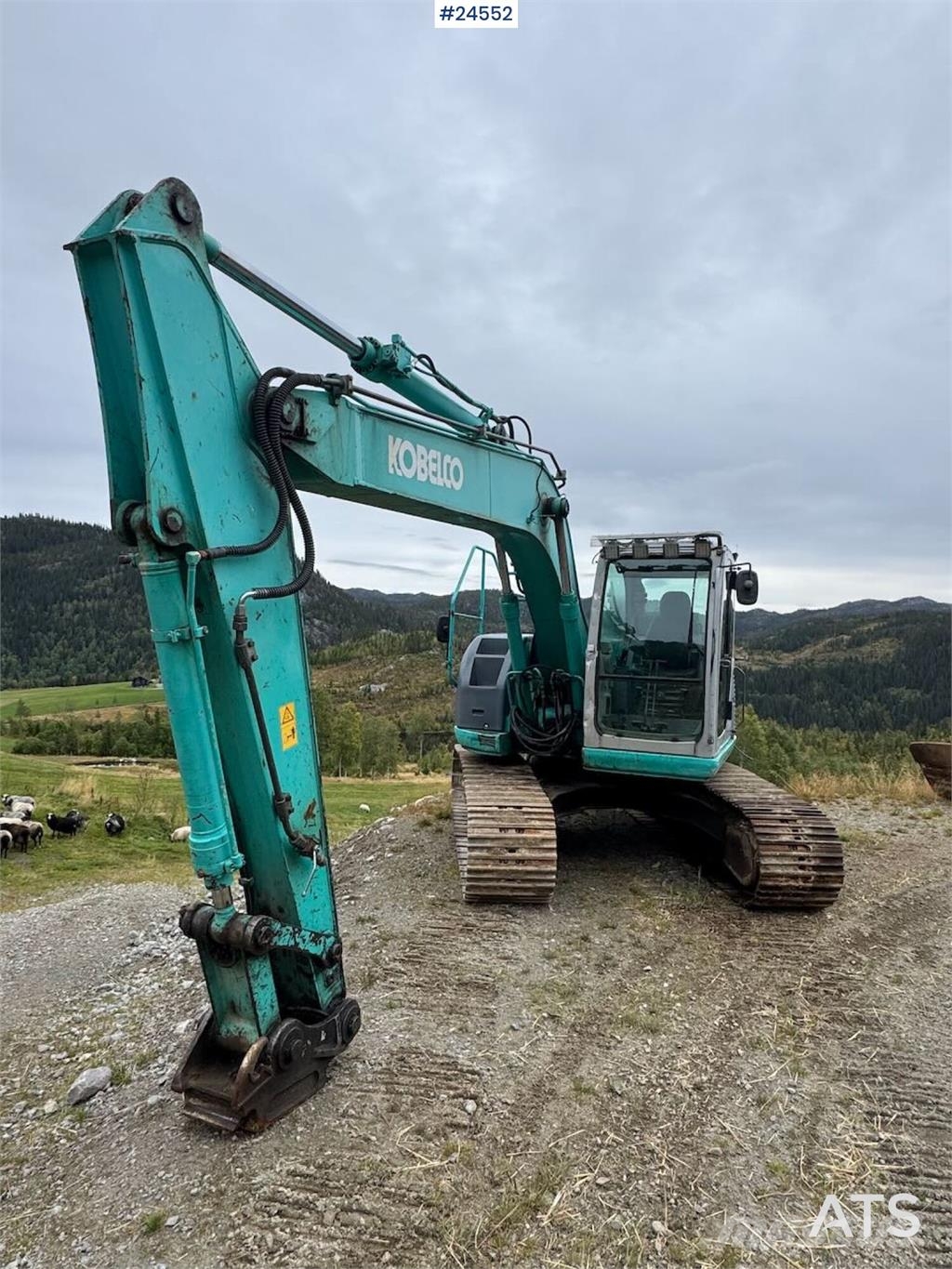 Kobelco SK135SRLC Tracked excavator – New tracks and sproc Beltegraver