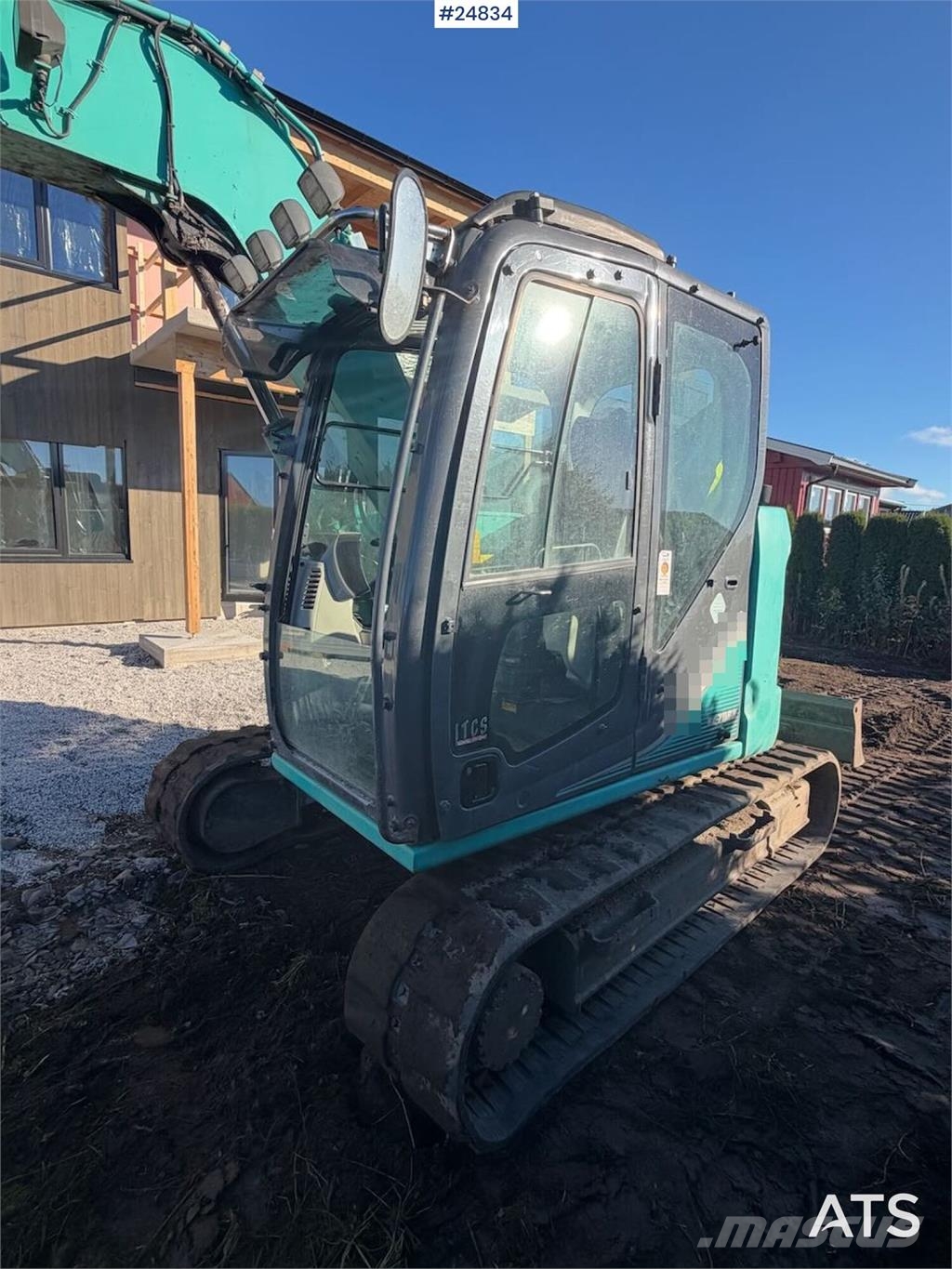 Kobelco SK75SR-3E Tracked excavator – tiltrotator and 2 bu Beltegraver