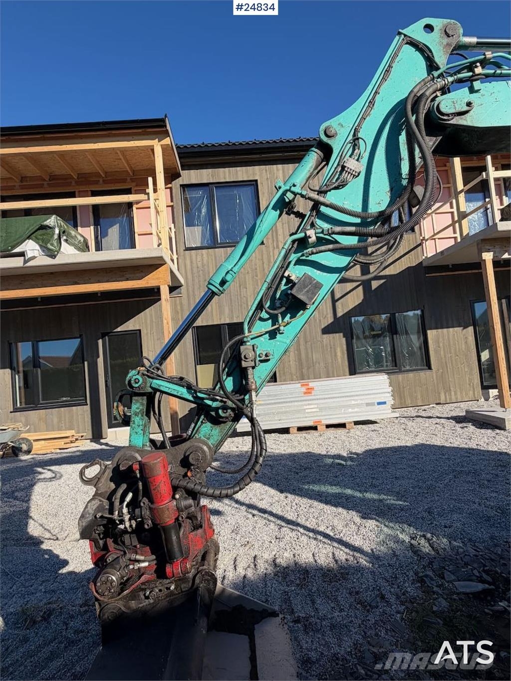Kobelco SK75SR-3E Tracked excavator – tiltrotator and 2 bu Beltegraver