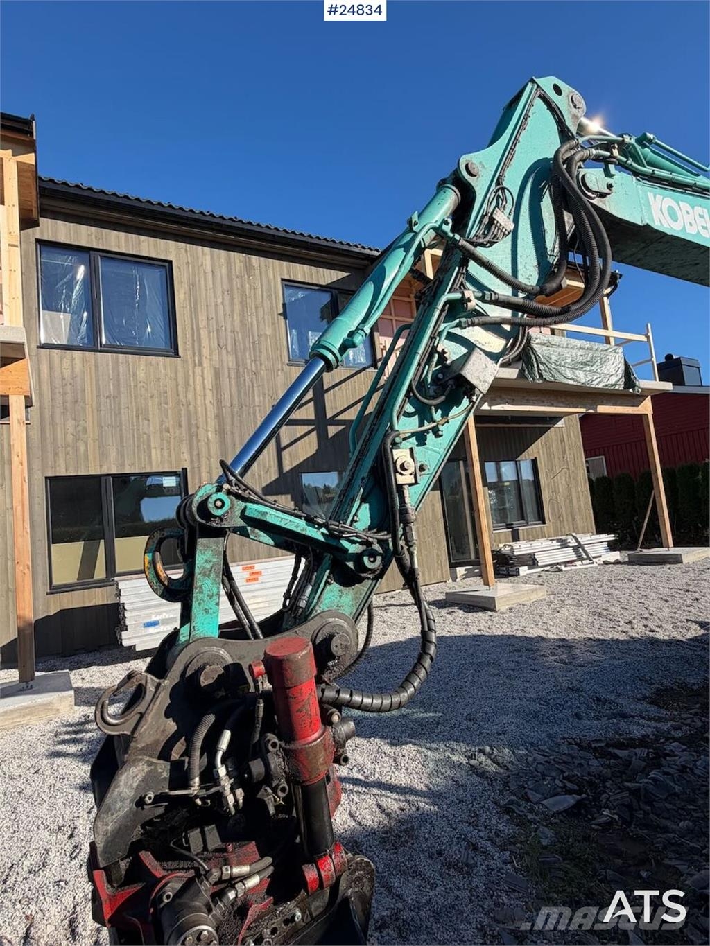 Kobelco SK75SR-3E Tracked excavator – tiltrotator and 2 bu Beltegraver