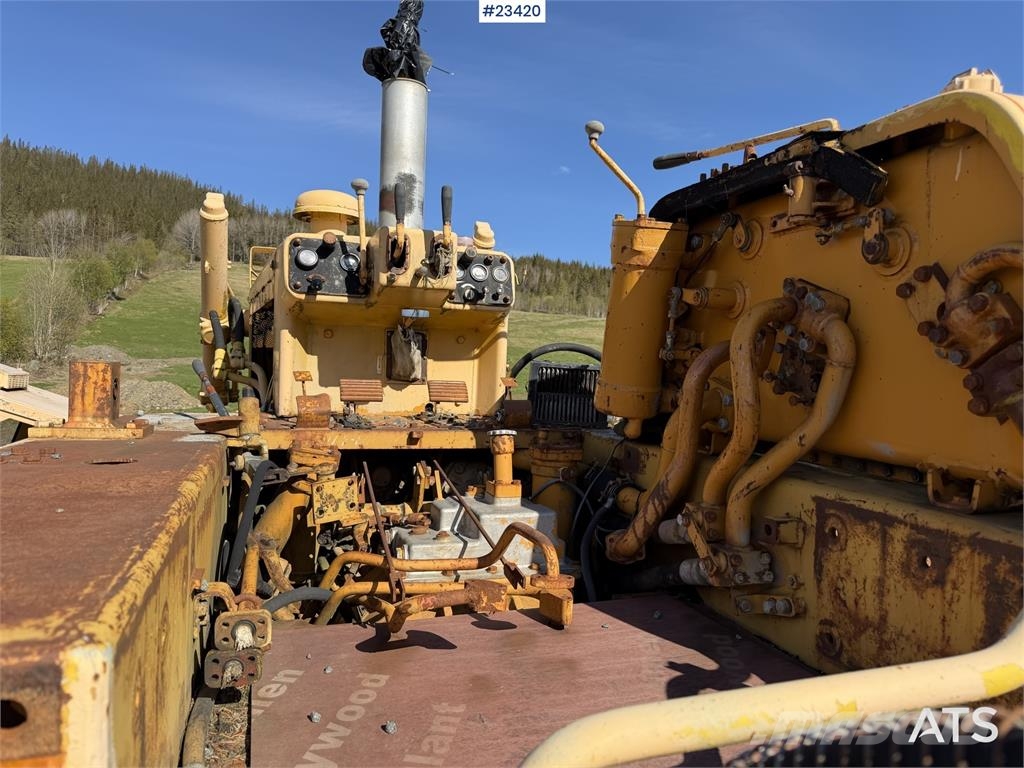 Komatsu D65P-6 dozer m/ ripper og skjær Dozers - Tratores rastos
