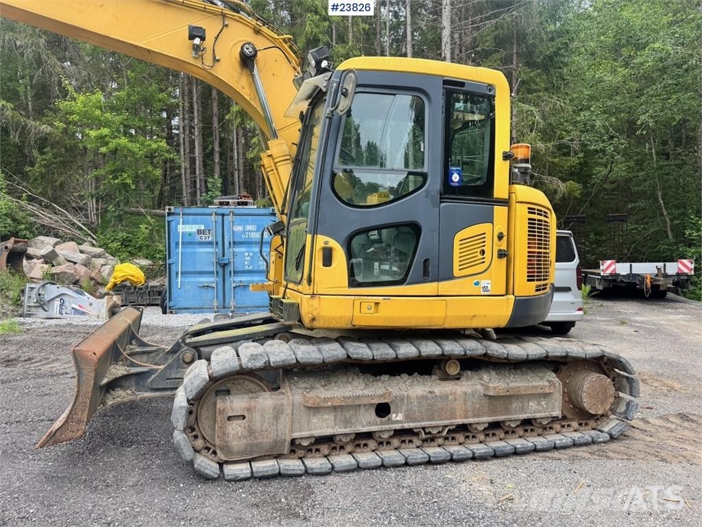 Komatsu PC138US Excavator w/ Rototilt and 3 buckets – Well حفارات زحافة