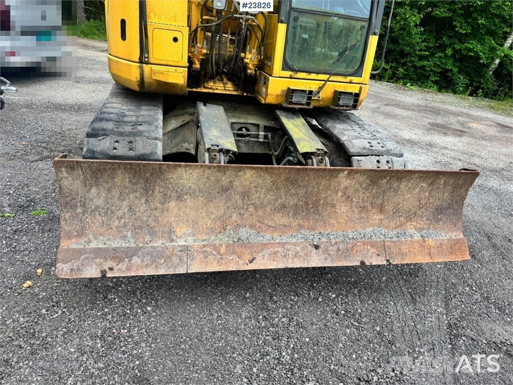 Komatsu PC138US Excavator w/ Rototilt and 3 buckets – Well حفارات زحافة