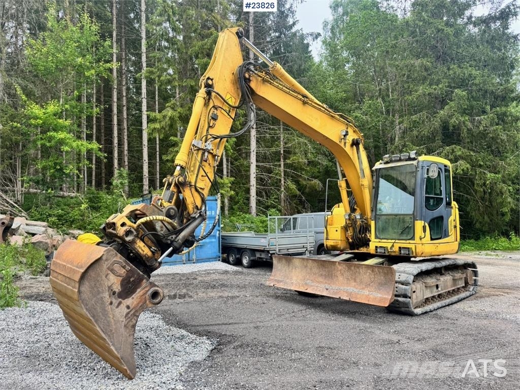 Komatsu PC138US Excavator w/ Rototilt and 3 buckets – Well حفارات زحافة