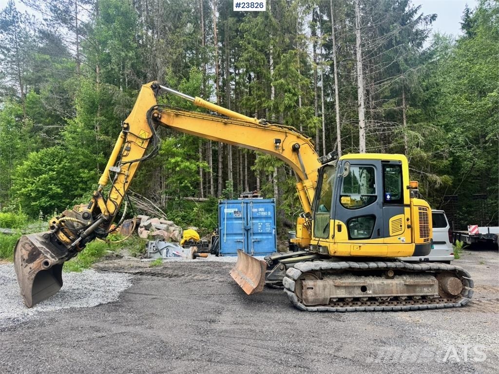 Komatsu PC138US Excavator w/ Rototilt and 3 buckets – Well حفارات زحافة