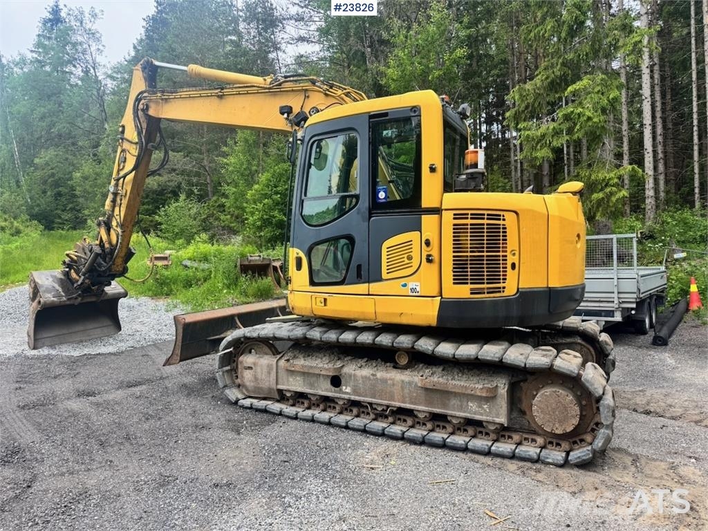 Komatsu PC138US Excavator w/ Rototilt and 3 buckets – Well حفارات زحافة