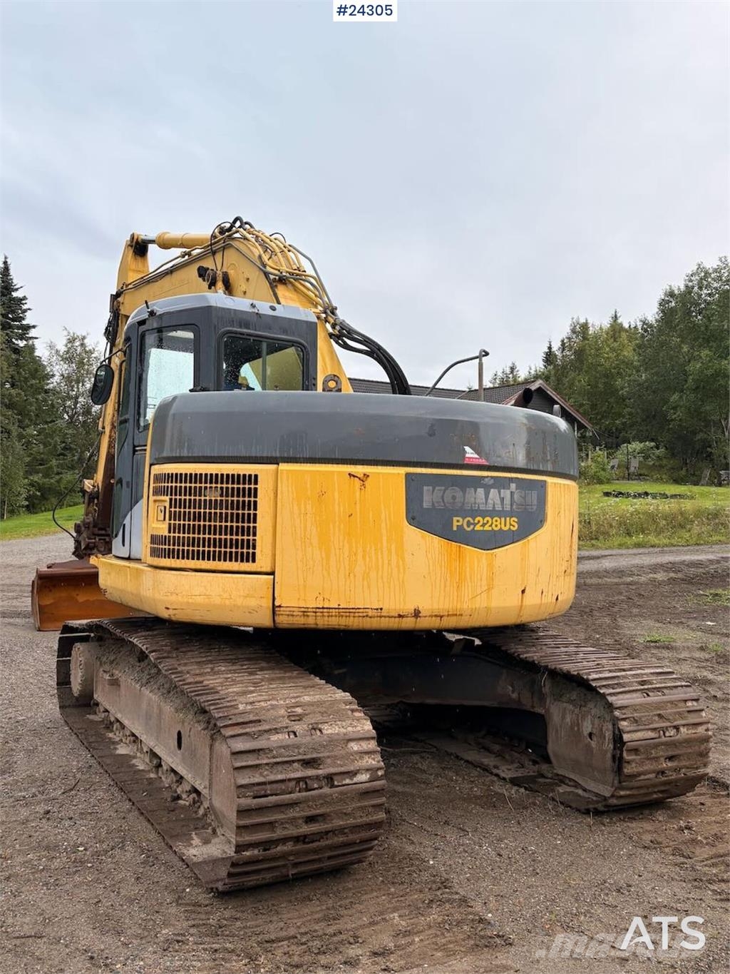 Komatsu PC228 Tracked Excavator with Hydraulic Grading Buc Beltegraver