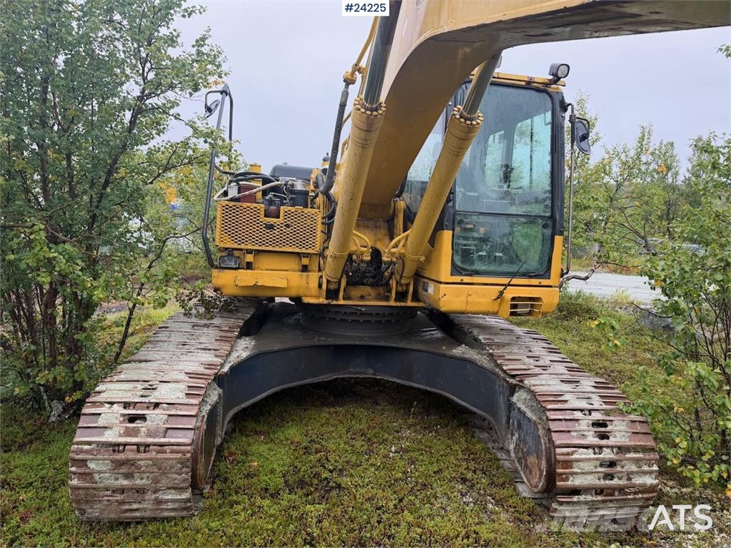 Komatsu PC240LC-7K excavator w/ 2 buckets – prepared for m Εκσκαφείς με ερπύστριες