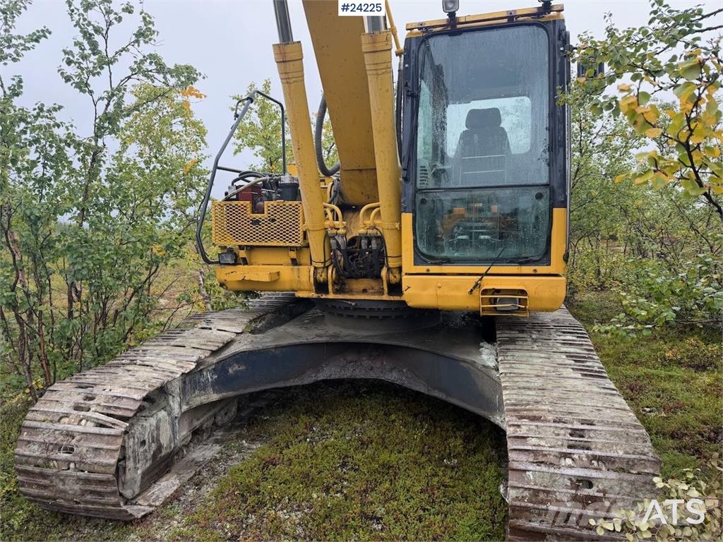 Komatsu PC240LC-7K excavator w/ 2 buckets – prepared for m Εκσκαφείς με ερπύστριες