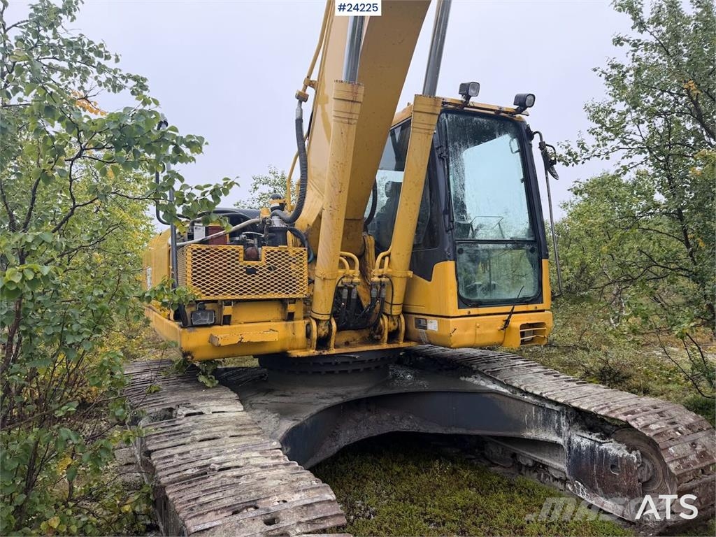 Komatsu PC240LC-7K excavator w/ 2 buckets – prepared for m Εκσκαφείς με ερπύστριες