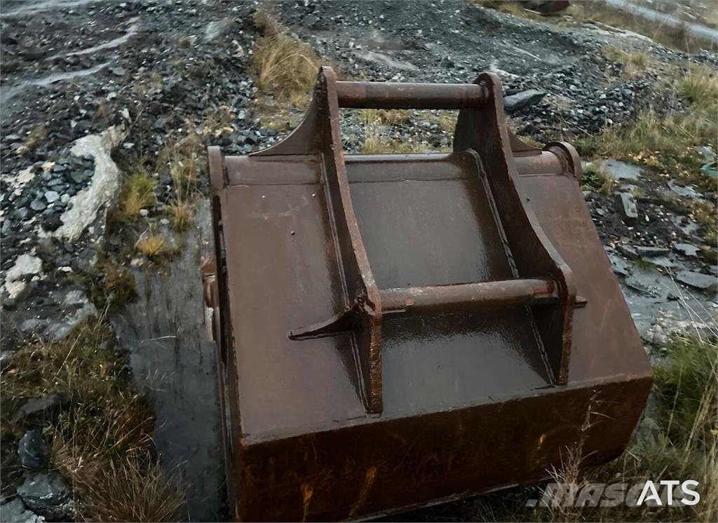Komatsu PC240LC excavator. WATCH VIDEO. Верижен екскаватор