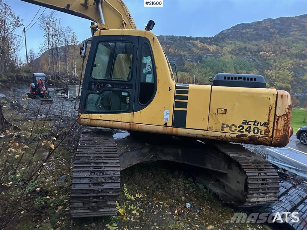 Komatsu PC240LC excavator. WATCH VIDEO. Верижен екскаватор