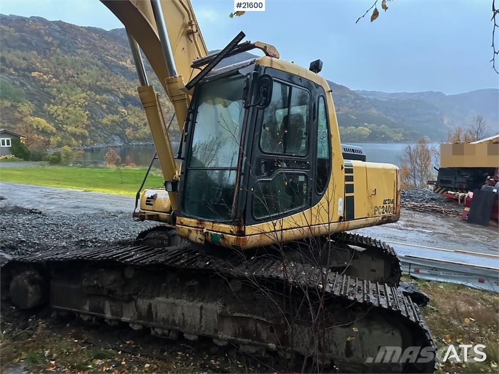 Komatsu PC240LC excavator. WATCH VIDEO. Верижен екскаватор