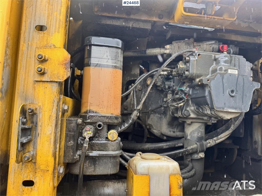Komatsu PC350LC-8 Excavator w/ Digging Bucket WATCH VIDEO Гусеничные экскаваторы