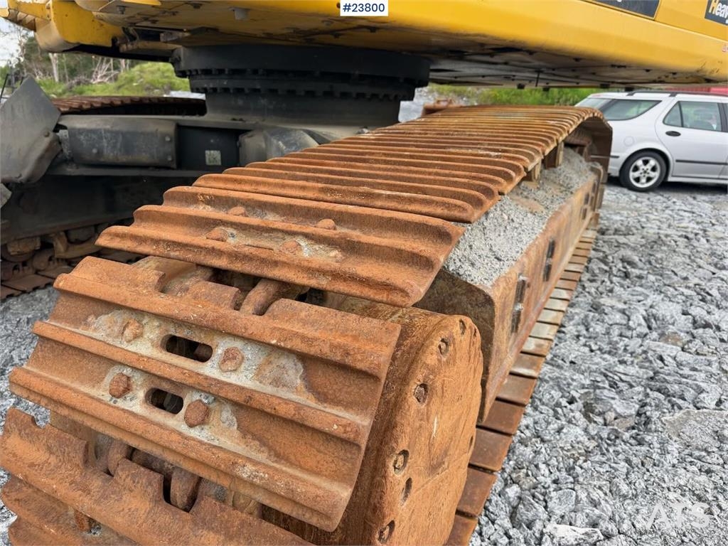 Komatsu PC490LC-11 excavator w/ 2 buckets حفارات زحافة