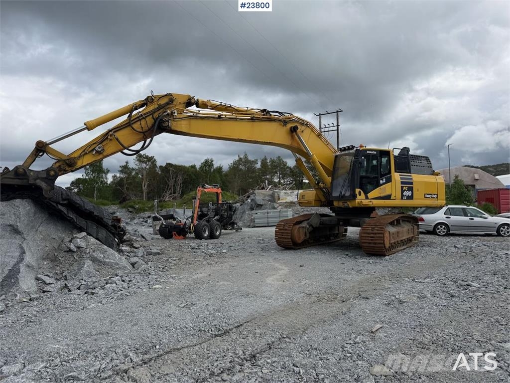 Komatsu PC490LC-11 excavator w/ 2 buckets حفارات زحافة
