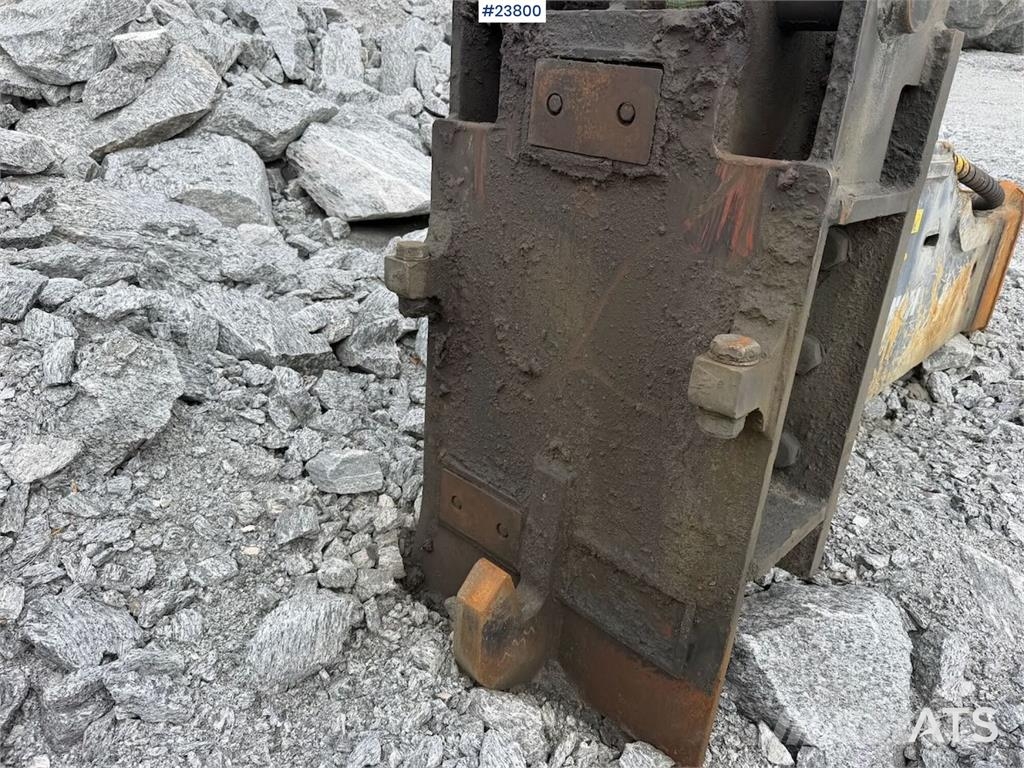 Komatsu PC490LC-11 excavator w/ 2 buckets حفارات زحافة