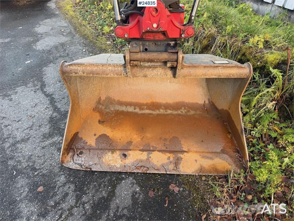 Komatsu PC78US-10 Excavator with tiltrotator, 2 buckets, r Pásová rýpadla