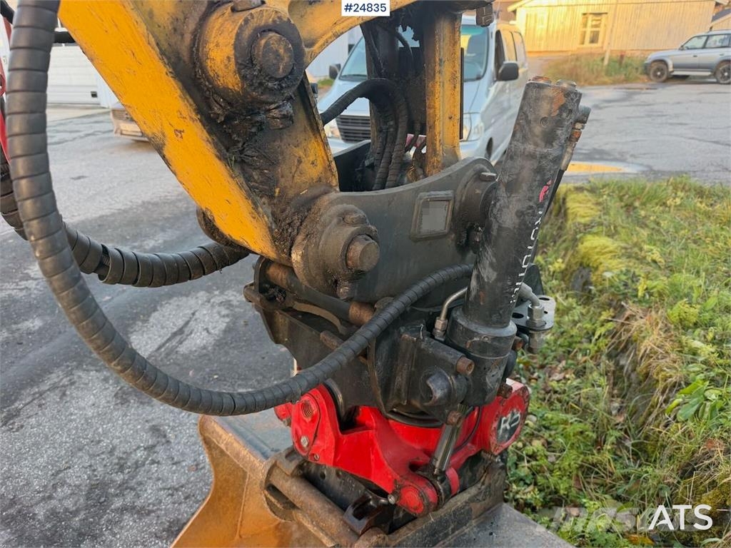 Komatsu PC78US-10 Excavator with tiltrotator, 2 buckets, r Pásová rýpadla