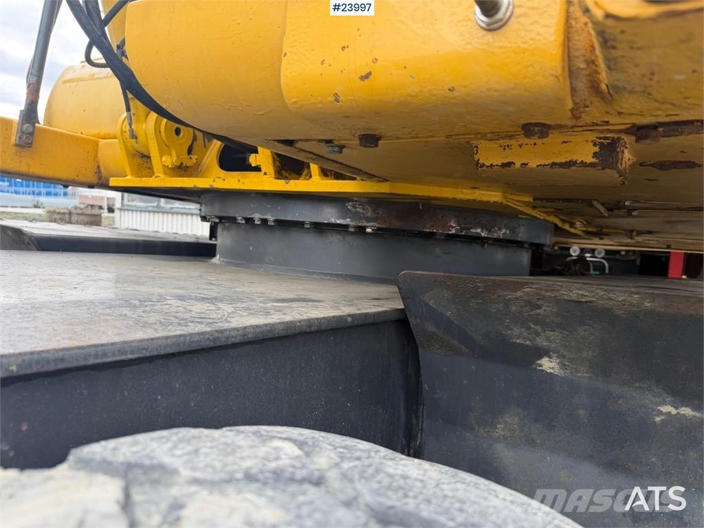 Komatsu PW130 Wheeled Excavator with Engcon Tiltrotator an Wielgraafmachines