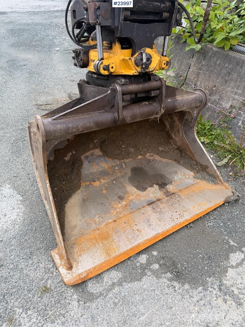 Komatsu PW130 Wheeled Excavator with Engcon Tiltrotator an Wielgraafmachines