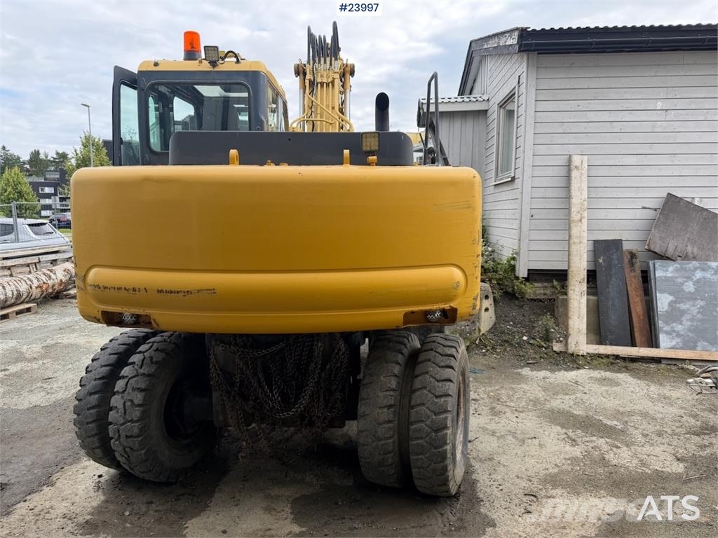 Komatsu PW130 Wheeled Excavator with Engcon Tiltrotator an Wielgraafmachines