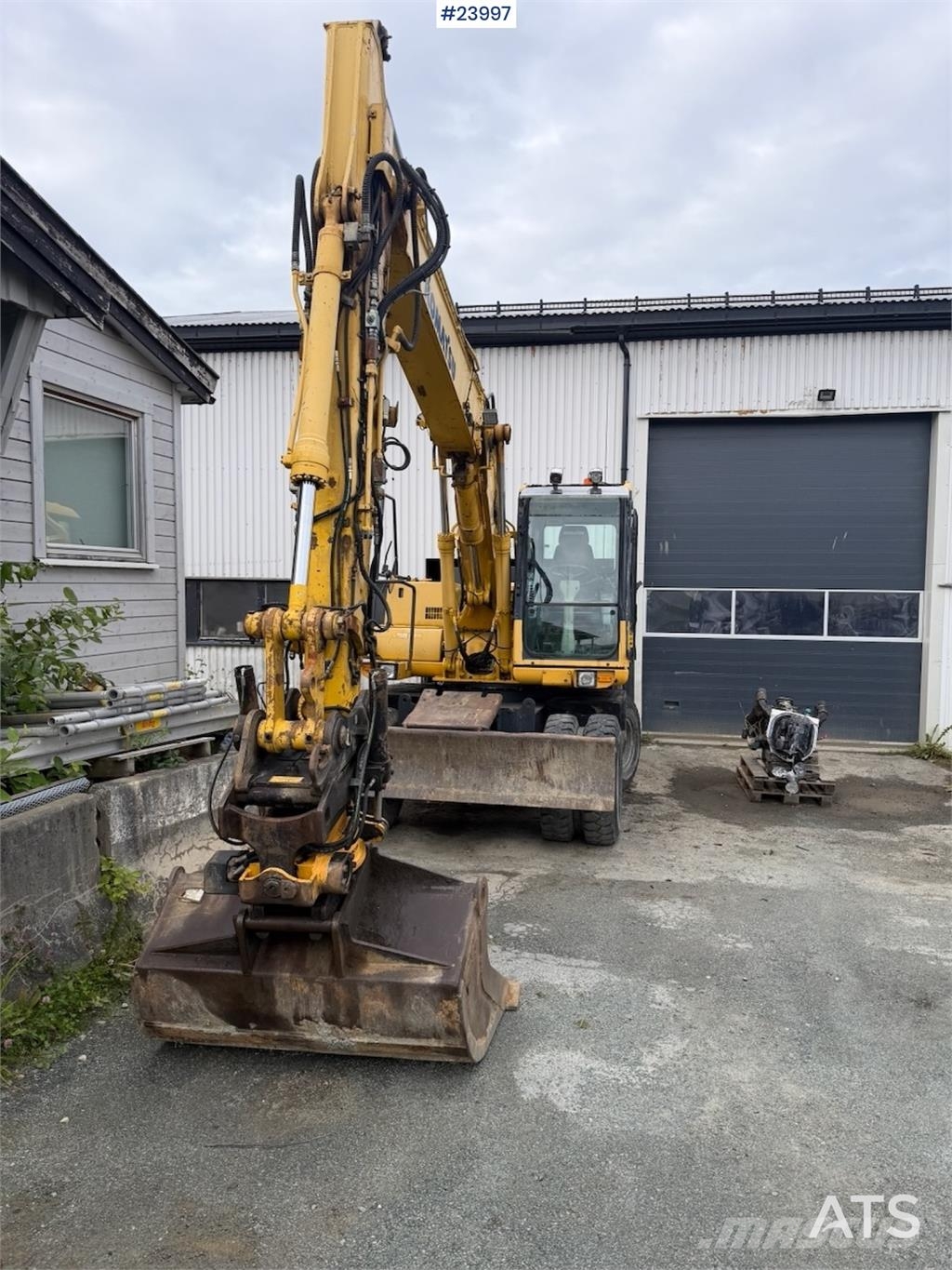 Komatsu PW130 Wheeled Excavator with Engcon Tiltrotator an Wielgraafmachines