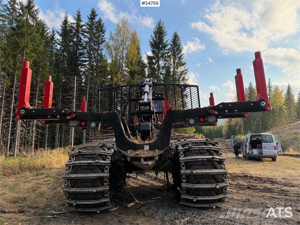 Komatsu XF875-1 Forwarder Forvarderi