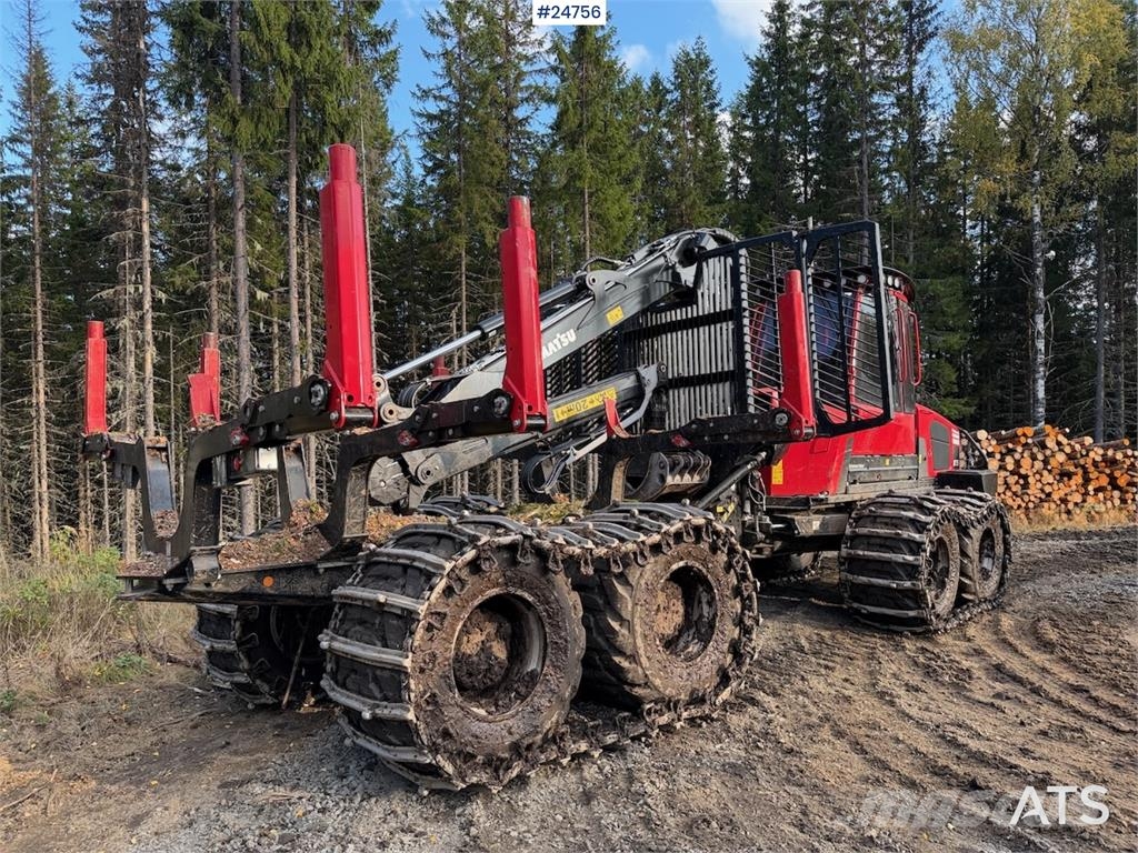 Komatsu XF875-1 Forwarder Forvarderi