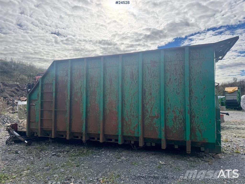  Krokkasse med HIAB 96St Tømmerkran fra 2012 Sonstige Baumaschinen