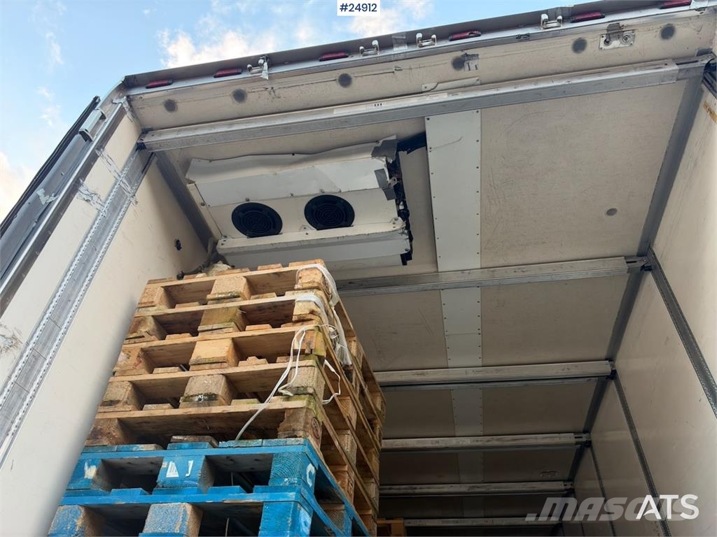 Krone Box Semi-Trailer with Refrigeration/Freezer Unit a Прицепы-фургоны