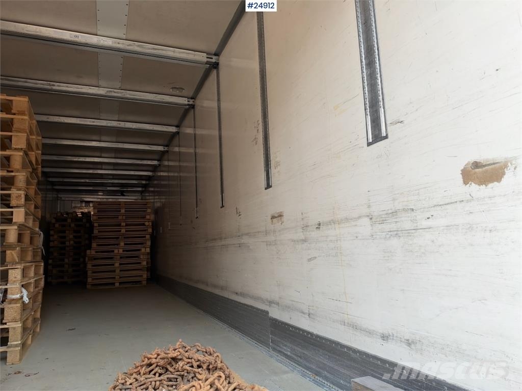Krone Box Semi-Trailer with Refrigeration/Freezer Unit a Прицепы-фургоны