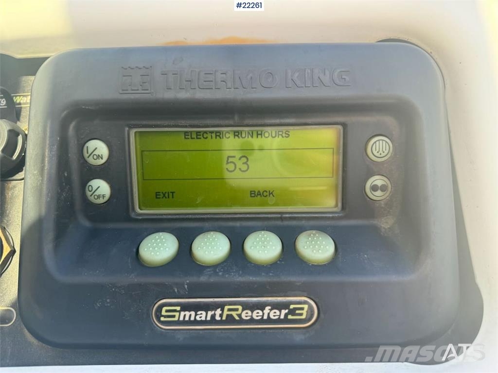 Krone box semi-trailer with Thermo King unit أنواع أخرى من أنصاف المقطورات