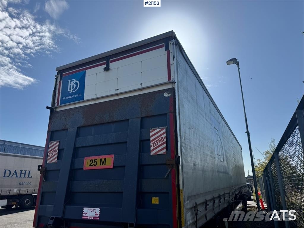 Krone Citysemi. Gesloten opleggers