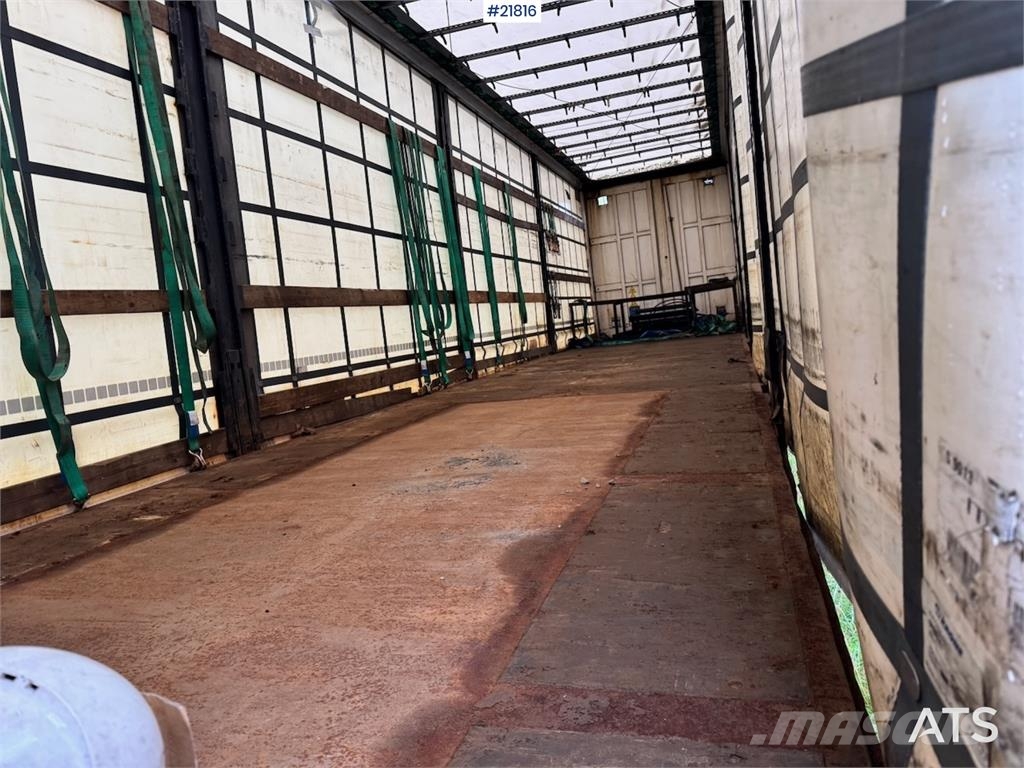 Krone Curtain-Side Trailer Priekabos su tentu