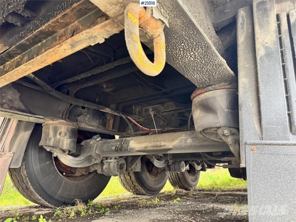 Krone Curtain-Side Trailer Priekabos su tentu