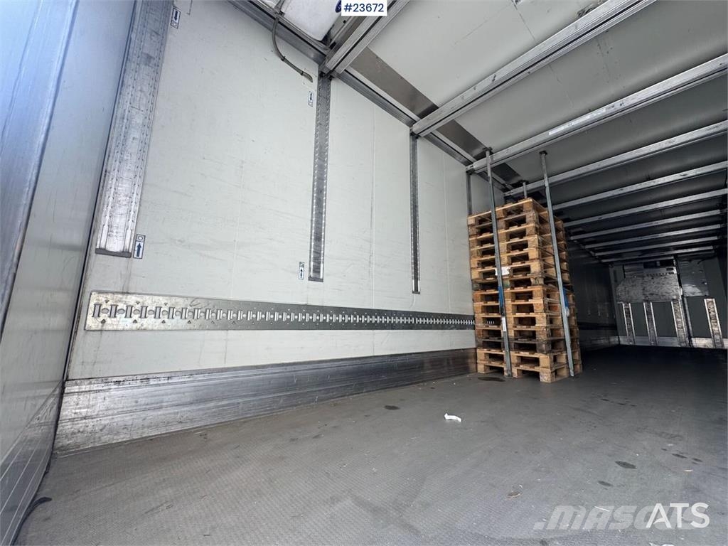 Krone Skapsemi - Carrier Aggregat Furgoonautod